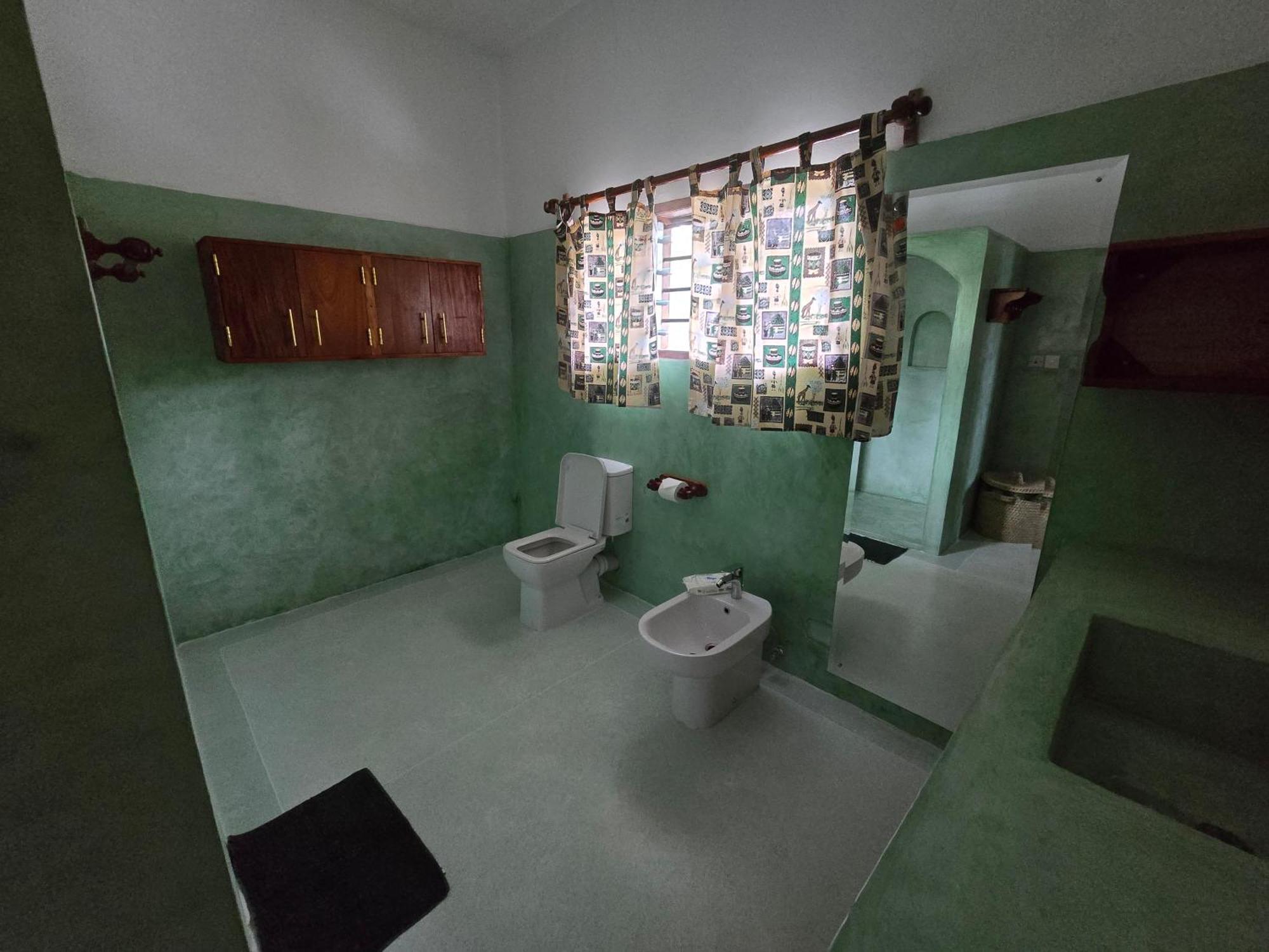 Nyumba Tamu Bed & Breakfast Watamu Exterior photo